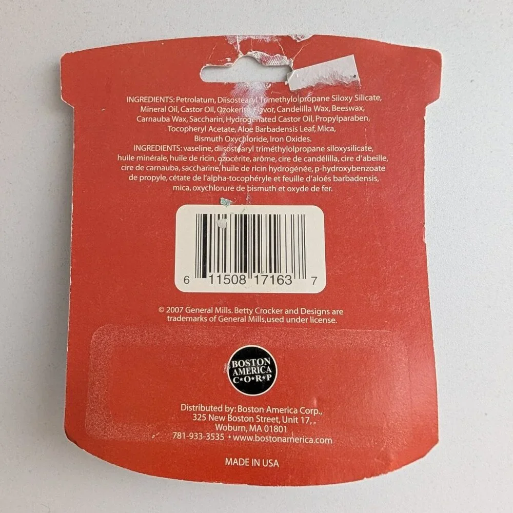 Betty Crocker Whipped Chocolate Frosting Lip Balm Boston America Corp. SEALED